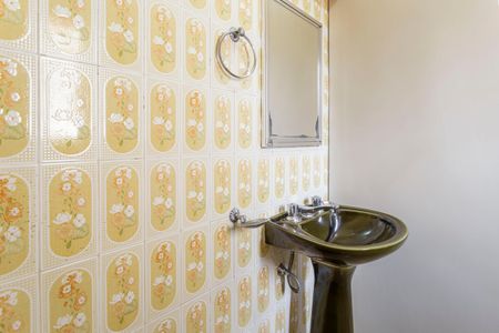 Casa à venda com 405m², 4 quartos e 7 vagasBanheiro 1