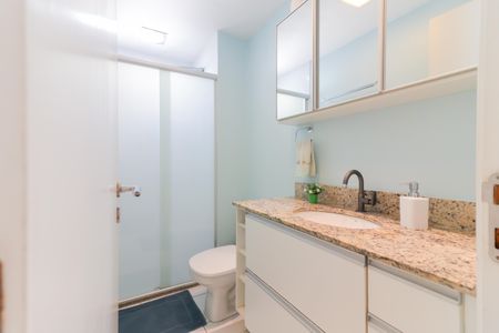 Apartamento à venda com 82m², 3 quartos e 2 vagasBanheiro Social