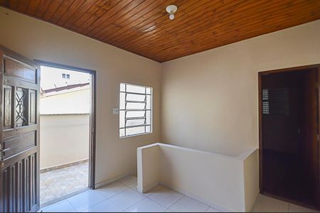 Casa para alugar com 90m², 2 quartos e sem vagaSala