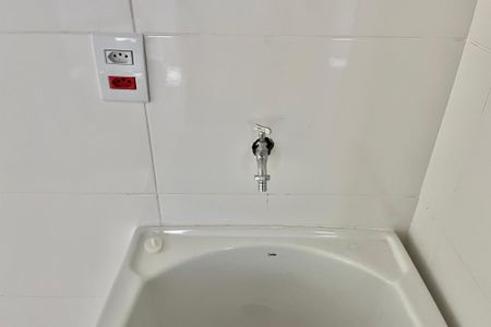 Apartamento à venda com 33m², 2 quartos e sem vaga Apartamento à venda com 33m², 2 quartos e sem vagaÁrea de Serviço