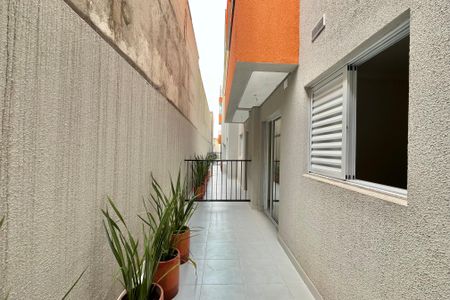 Apartamento à venda com 33m², 2 quartos e sem vaga Apartamento à venda com 33m², 2 quartos e sem vagaVaranda