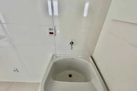 Apartamento à venda com 33m², 2 quartos e sem vaga Apartamento à venda com 33m², 2 quartos e sem vagaÁrea de Serviço
