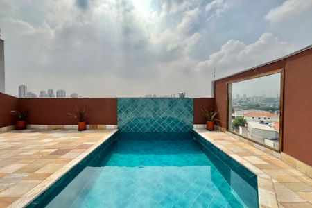 Apartamento à venda com 33m², 2 quartos e sem vaga Apartamento à venda com 33m², 2 quartos e sem vagaÁrea comum - Piscina