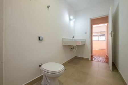 Apartamento para alugar com 198m², 3 quartos e 2 vagasBanheiro