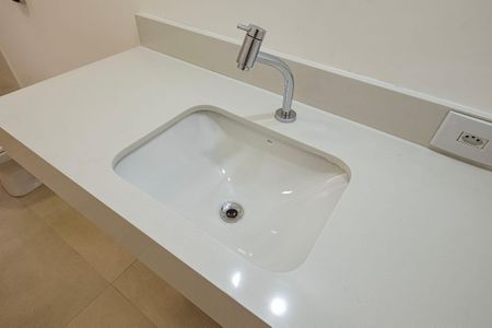 Apartamento para alugar com 198m², 3 quartos e 2 vagasBanheiro