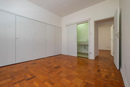 Apartamento para alugar com 198m², 3 quartos e 2 vagasSuíte
