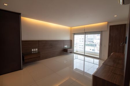Apartamento à venda com 442m², 4 quartos e 6 vagasSuíte 4