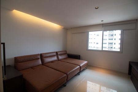 Apartamento à venda com 442m², 4 quartos e 6 vagasSala de TV