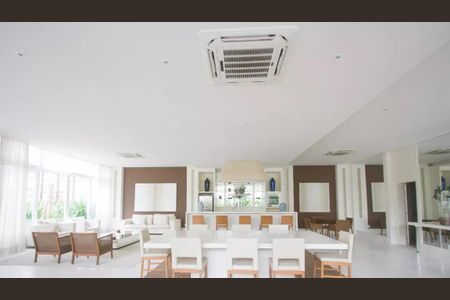 Apartamento à venda com 442m², 4 quartos e 6 vagasÁrea comum - Salão de Festas Gourmet