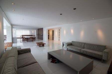 Apartamento à venda com 442m², 4 quartos e 6 vagasSala