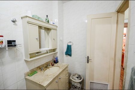 Apartamento à venda com 71m², 2 quartos e sem vaga Apartamento à venda com 71m², 2 quartos e sem vagaBanheiro