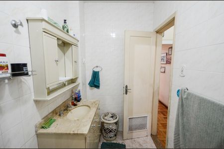 Apartamento à venda com 71m², 2 quartos e sem vaga Apartamento à venda com 71m², 2 quartos e sem vagaBanheiro