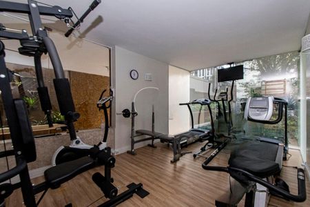 Apartamento à venda com 198m², 4 quartos e 1 vaga