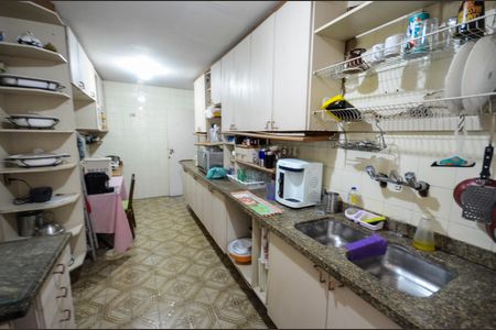 Apartamento à venda com 400m², 6 quartos e 2 vagasCozinha