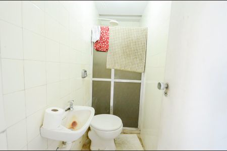 Apartamento à venda com 400m², 6 quartos e 2 vagasBanheiro de Serviço