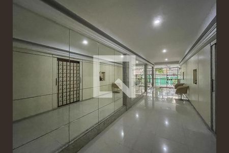 Apartamento à venda com 400m², 6 quartos e 2 vagasHall