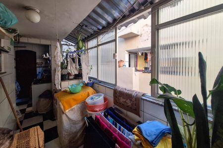 Apartamento à venda com 65m², 2 quartos e 1 vagaÁrea de Serviço