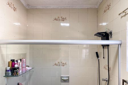 Casa à venda com 187m², 3 quartos e 2 vagas Casa à venda com 187m², 3 quartos e 2 vagasBanheiro Social