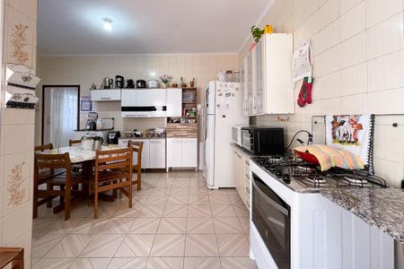 Casa à venda com 187m², 3 quartos e 2 vagas Casa à venda com 187m², 3 quartos e 2 vagasCozinha