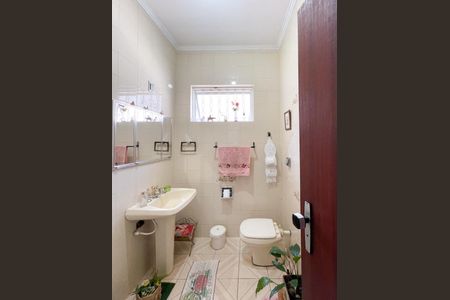 Casa à venda com 187m², 3 quartos e 2 vagas Casa à venda com 187m², 3 quartos e 2 vagasLavabo