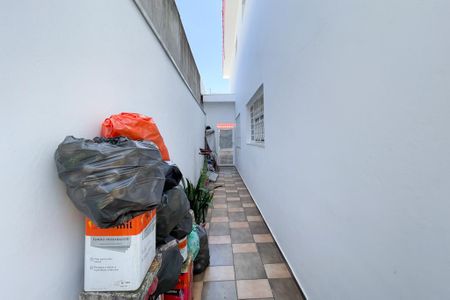 Casa à venda com 187m², 3 quartos e 2 vagas Casa à venda com 187m², 3 quartos e 2 vagasQuintal lateral