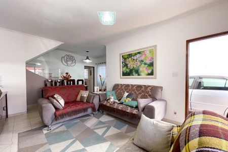 Casa à venda com 187m², 3 quartos e 2 vagas Casa à venda com 187m², 3 quartos e 2 vagasSala