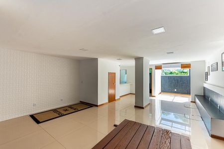 Apartamento à venda com 70m², 2 quartos e 2 vagasÁrea comum