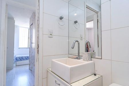Apartamento à venda com 70m², 2 quartos e 2 vagasBanheiro