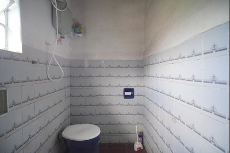 Casa à venda com 380m², 2 quartos e 2 vagasBanheiro