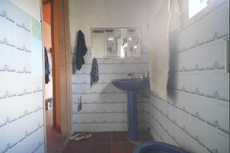 Casa à venda com 380m², 2 quartos e 2 vagasBanheiro