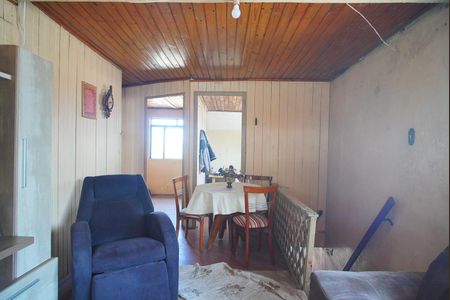 Casa à venda com 380m², 2 quartos e 2 vagasSala