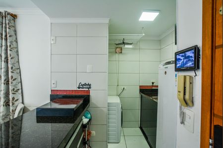 Apartamento à venda com 47m², 2 quartos e 1 vaga Apartamento à venda com 47m², 2 quartos e 1 vagaCozinha e Área de Serviço