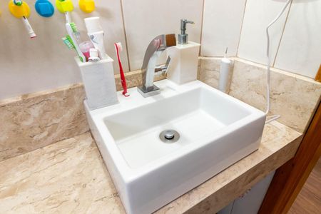 Apartamento à venda com 70m², 2 quartos e 1 vagaBanheiro