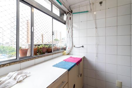 Apartamento à venda com 70m², 2 quartos e 1 vagaÁrea de Serviço