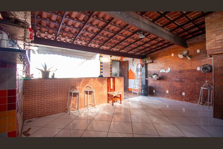 Apartamento para alugar com 80m², 4 quartos e sem vagaChurrasqueira