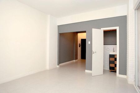 Apartamento à venda com 131m², 2 quartos e sem vagaSala