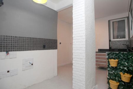 Apartamento à venda com 131m², 2 quartos e sem vagaCozinha + Área de Serviço