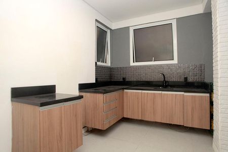 Apartamento à venda com 131m², 2 quartos e sem vagaCozinha + Área de Serviço