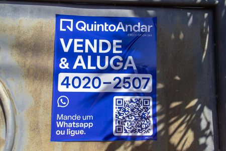 Casa à venda com 300m², 2 quartos e 2 vagasPlaquinha