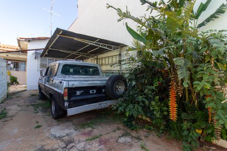 Casa à venda com 300m², 2 quartos e 2 vagasGaragem