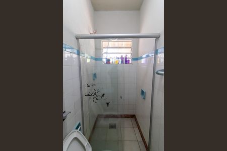 Casa à venda com 300m², 2 quartos e 2 vagasBanheiro