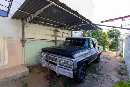 Casa à venda com 300m², 2 quartos e 2 vagasGaragem