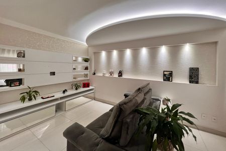 Casa de condomínio à venda com 250m², 3 quartos e 4 vagasSala de Estar