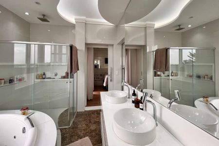 Casa de condomínio à venda com 250m², 3 quartos e 4 vagasBanheiro Suíte