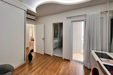 Casa de condomínio à venda com 250m², 3 quartos e 4 vagasQuarto Suíte 2