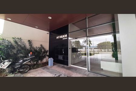 Apartamento à venda com 65m², 2 quartos e 1 vaga Apartamento à venda com 65m², 2 quartos e 1 vagaFachada e portaria