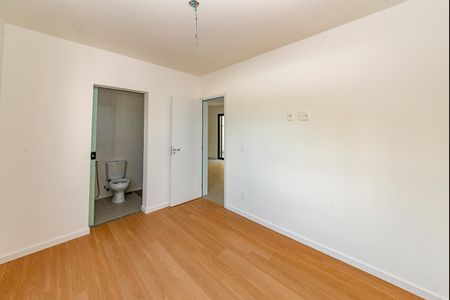 Apartamento à venda com 150m², 2 quartos e 2 vagasSuíte