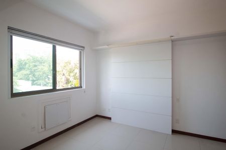 Apartamento à venda com 71m², 2 quartos e 2 vagasSuíte