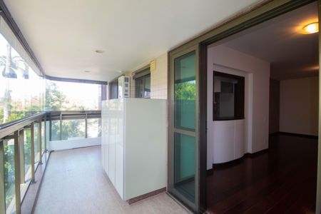 Apartamento à venda com 71m², 2 quartos e 2 vagasVaranda da Sala