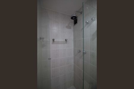 Apartamento à venda com 71m², 2 quartos e 2 vagasBanheiro da Suíte